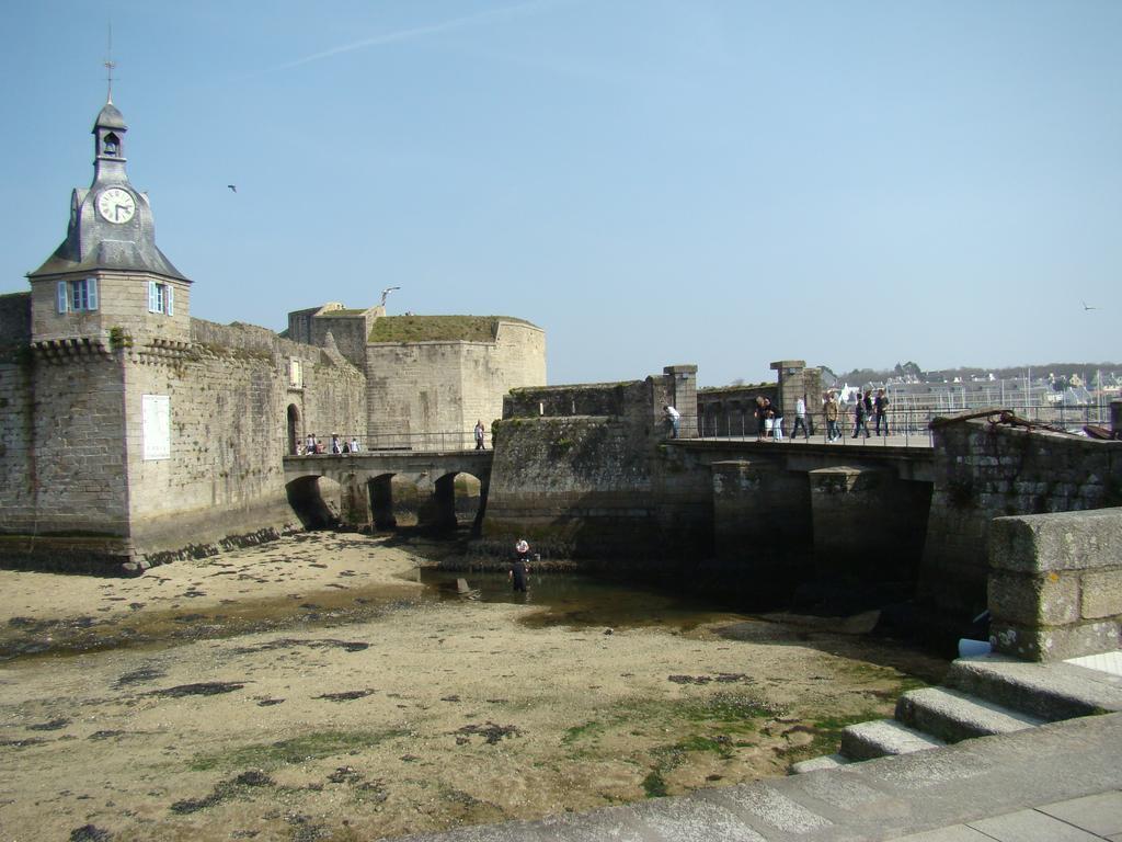 Kernel Bihan Pont-lʼAbbé المظهر الخارجي الصورة